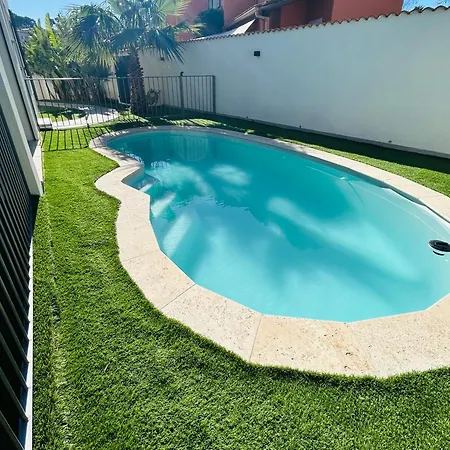 Maison Moderne Avec Piscine * サナリー・シュル・メール