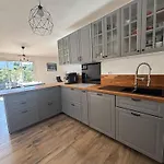 Maison Moderne Avec Piscine Hébergement de vacances Sanary-sur-Mer