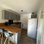 Maison Moderne Avec Piscine *